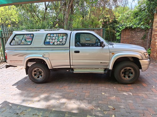 Toyota Hilux 2.7 VVTi Raider R/B